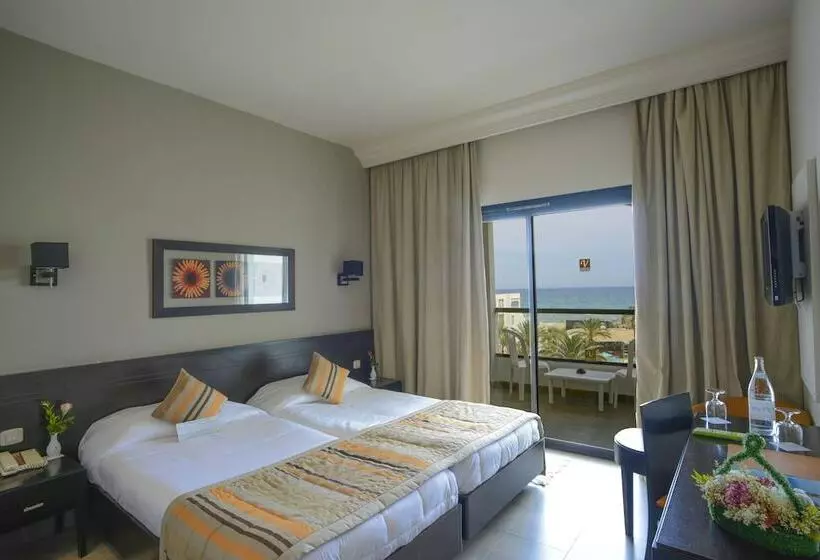 اتاق استاندارد با چشم‌انداز دریا, Nozha Beach Resort & Spa