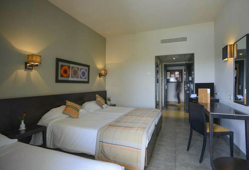 Triple Room Sea View, Nozha Beach Resort & Spa