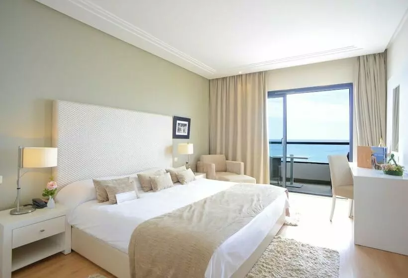 سوییت جونیور با چشم‌انداز دریا, Nozha Beach Resort & Spa