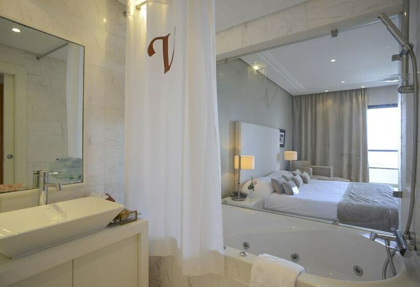 סוויטת ג'וניור נוף לים, Nozha Beach Resort & Spa