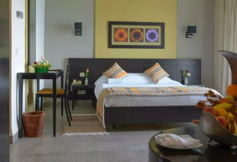 اتاق خانوادگی با چشم‌انداز دریا, Nozha Beach Resort & Spa