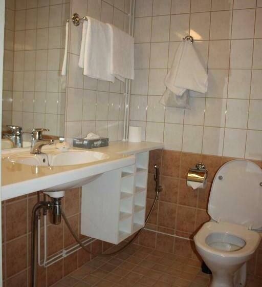 غرفة قياسية, Summer Hotel Tott