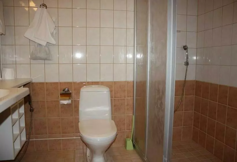 اتاق استاندارد, Summer Hotel Tott