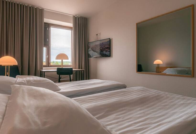 غرفة قياسية, Summer Hotel Tott