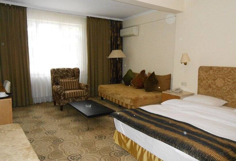 小型套房, Edirne Park