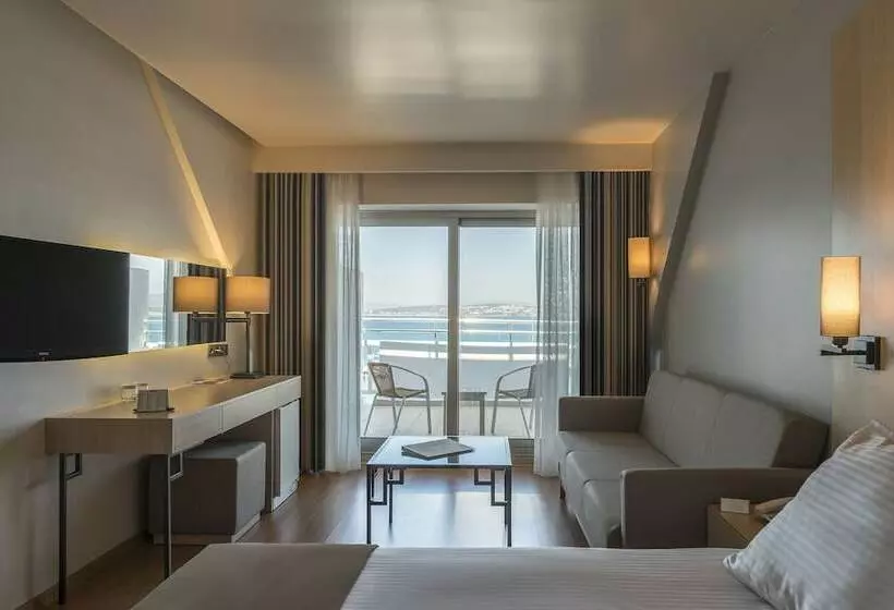 Deluxe Room Sea View