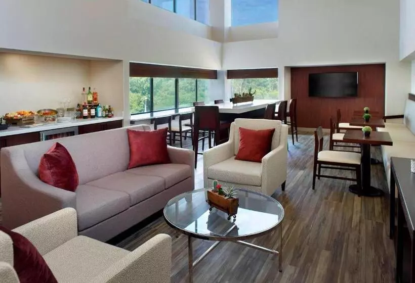 ２ダブルベッドのスタンダードルーム, Atlanta Marriott Peachtree Corners
