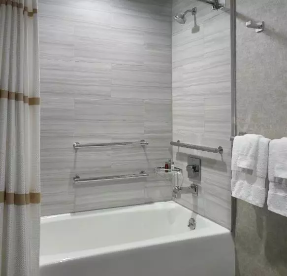身障者適用キングサイズベッドルーム, Atlanta Marriott Peachtree Corners