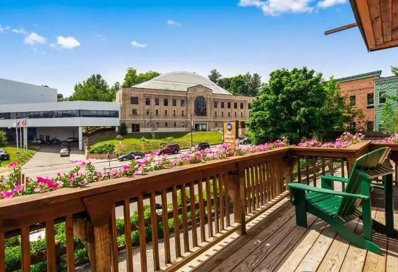 バルコニー付スイート, Best Western Adirondack Inn