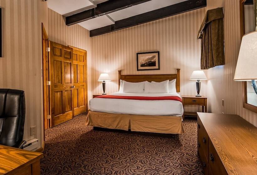 جناح مزود بجاكوزى, Best Western Adirondack Inn