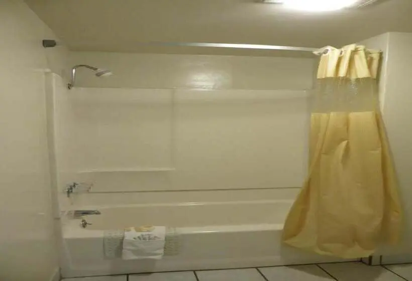 Standard-huone, Days Inn By Wyndham Anaheim West