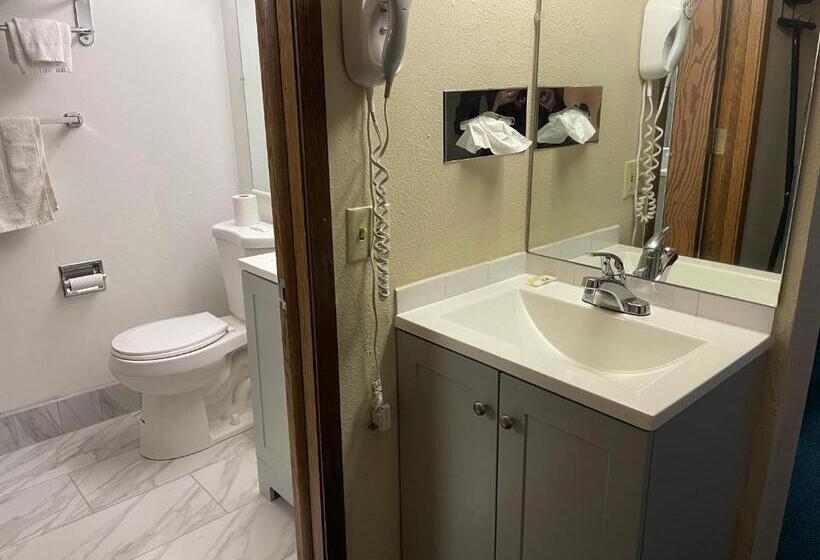 جناح ديلوكس, Heritage Inn