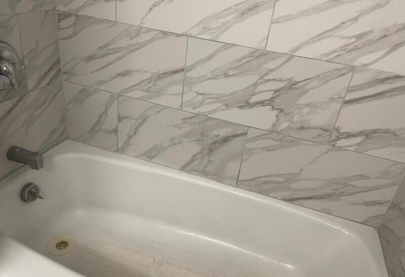 غرفة ديلوكس سرير كينج, Heritage Inn