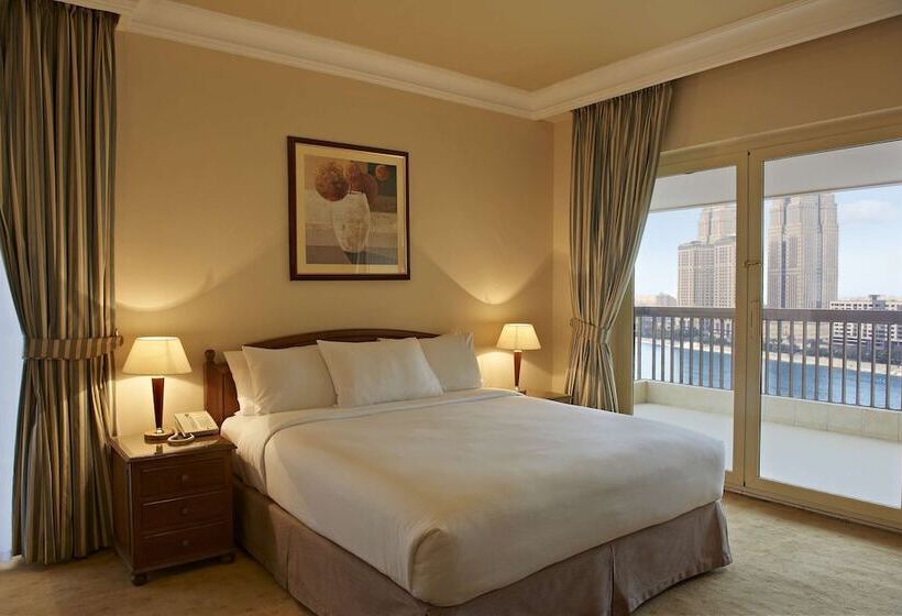 اتاق لوکس با تخت بزرگ, Hilton Cairo Zamalek Residences