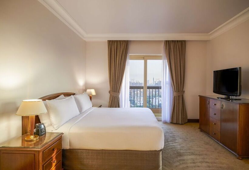 اتاق استاندارد با تخت بزرگ, Hilton Cairo Zamalek Residences