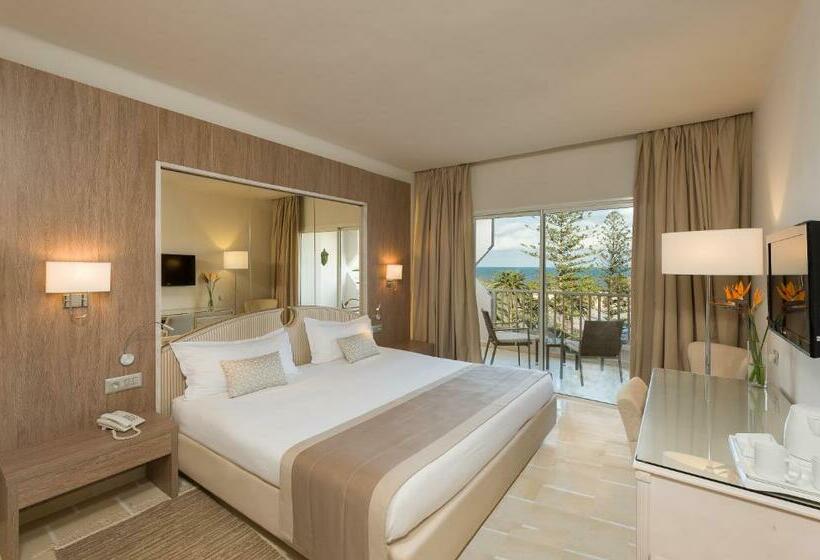 اتاق استاندارد با چشم‌انداز دریا, Jaz Tour Khalef