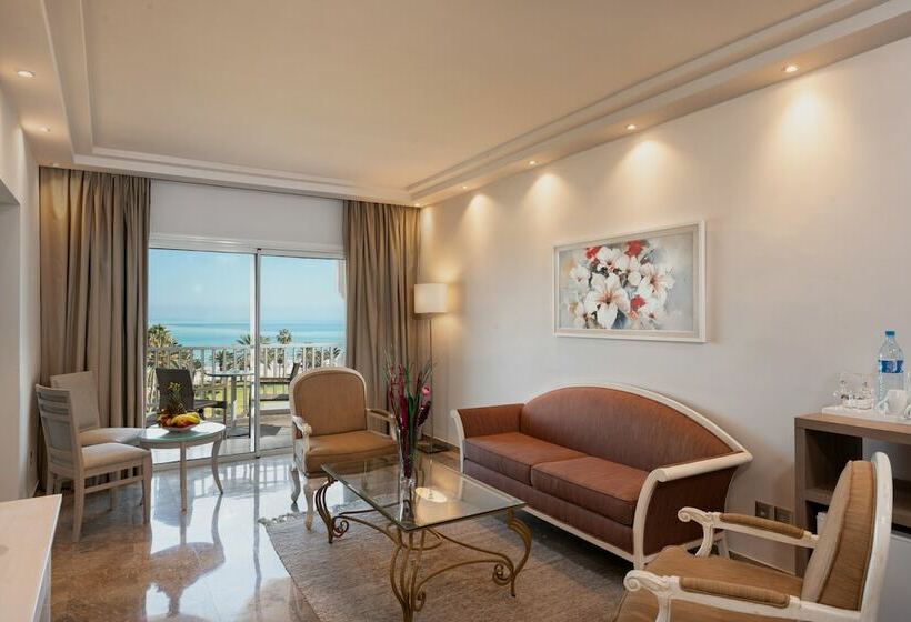 سوییت جونیور, Jaz Tour Khalef