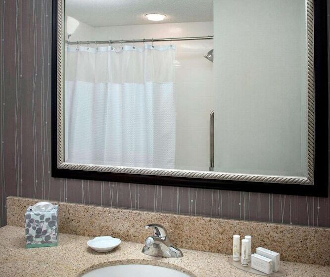 İki Çift Kişilik Yataklı Standart Oda, Sonesta Select Tinton Falls Eatontown