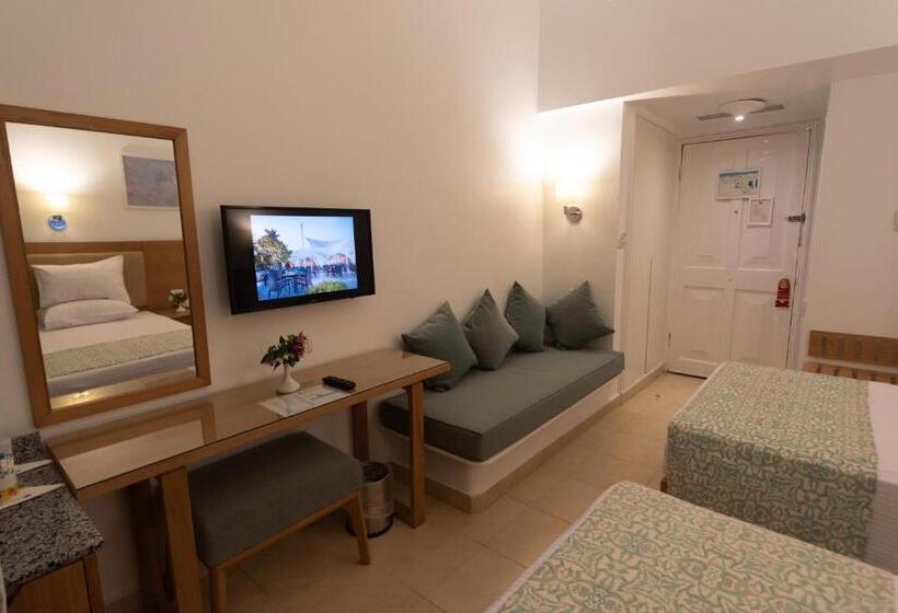 اتاق اساندارد با چشمانداز جانبی به دریا, Dahab Lagoon Club & Resort Ex Tirana Dahab