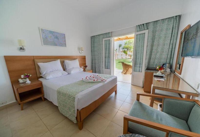 اتاق استاندارد با چشمانداز استخر, Dahab Lagoon Club & Resort Ex Tirana Dahab