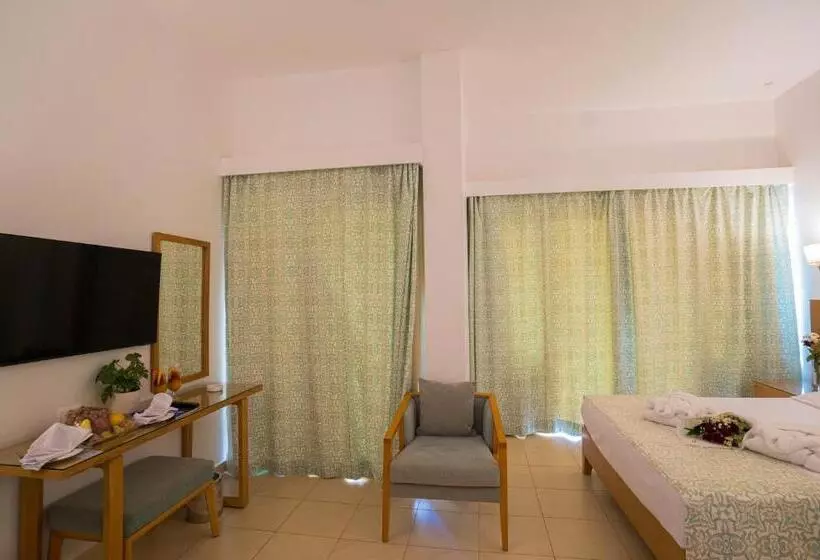 اتاق اساندارد با چشم‌انداز جانبی به دریا, Dahab Lagoon Club & Resort Ex Tirana Dahab