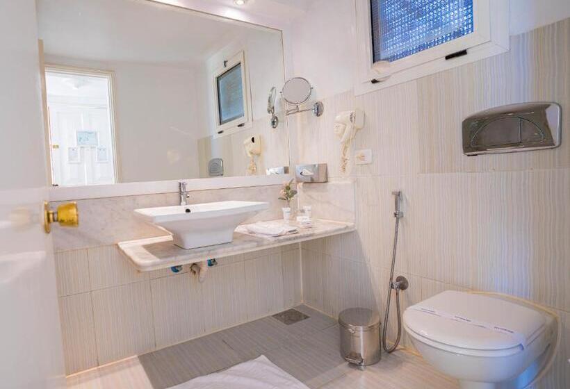 اتاق اساندارد با چشم‌انداز جانبی به دریا, Dahab Lagoon Club & Resort Ex Tirana Dahab