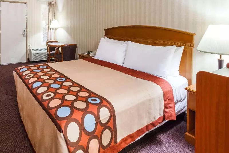 اتاق استاندارد با تخت بزرگ, Super 8 By Wyndham Anaheim/disneyland Drive