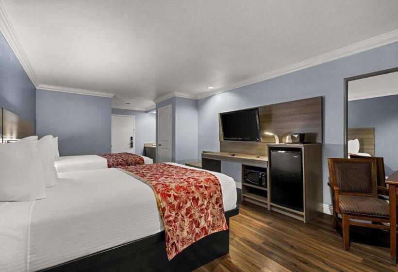 Номер Стандарт 2 Двуспальные Кровати, Best Western Moreno Hotel & Suites
