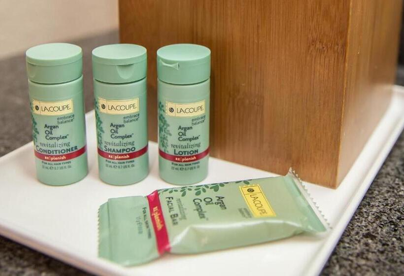 キングサイズベッドのスイートルーム, Best Western Bishop Lodge