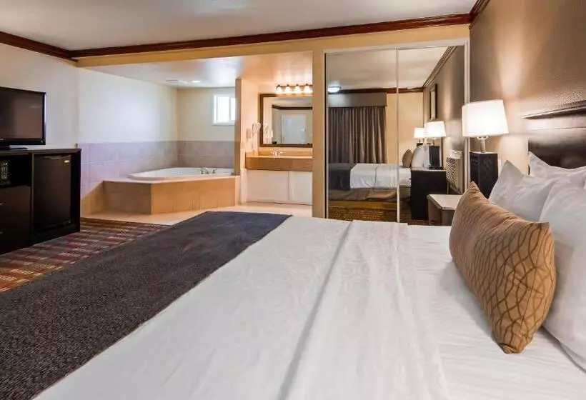 キングサイズベッドのスタンダードルーム, Best Western Garden Villa Inn
