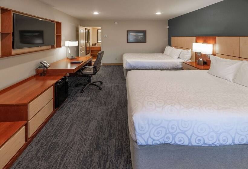 带2个双人床的标准工作室, Best Western Plus Clocktower Inn