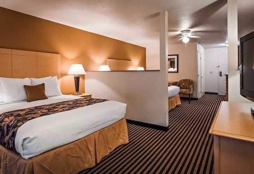 سوییت, Best Western Plus Executive Inn & Suites