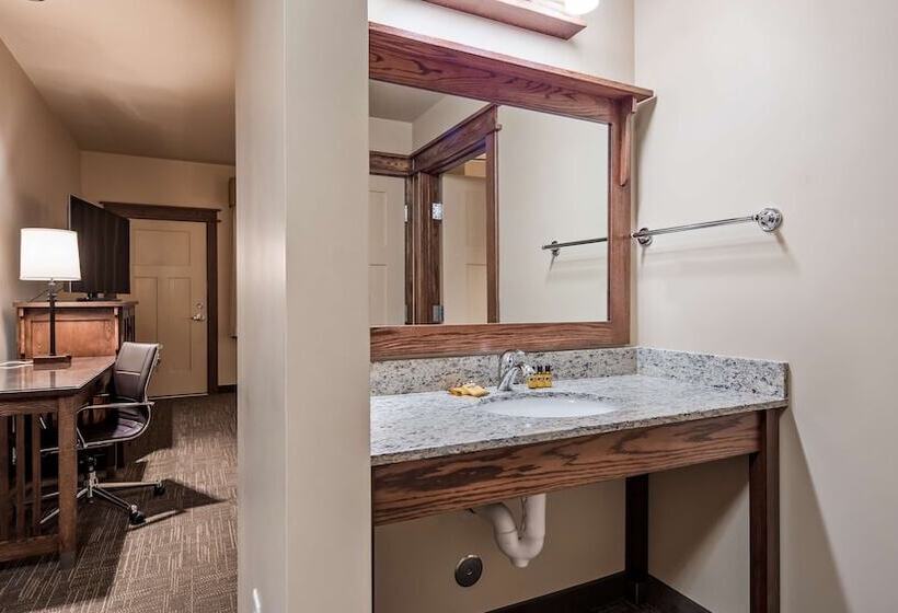 스탠다드 룸 더블 침대, Best Western Plus High Country Inn