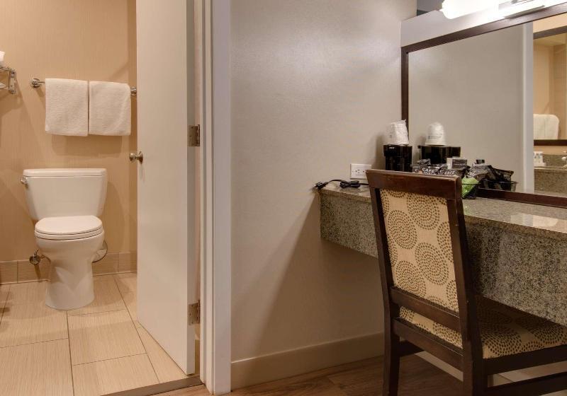 キングサイズベッドのスタンダードルーム, Best Western At Ventura Pier