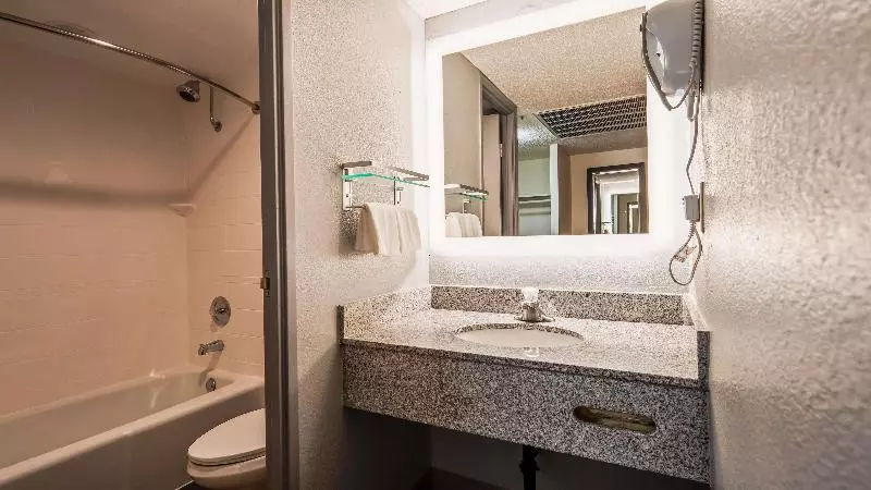 اتاق استاندارد با تخت بزرگ, Best Western Yacht Harbor