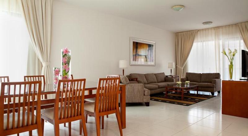 스위트, Gt Hotels Inn & Suites Extended Stay