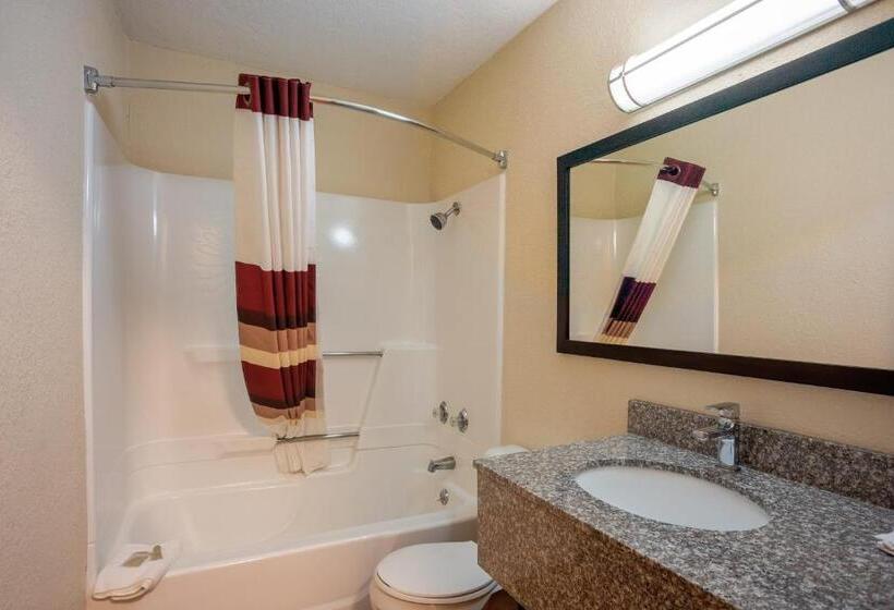 Номер Superior Кровать Кинг, Red Roof Inn Des Moines
