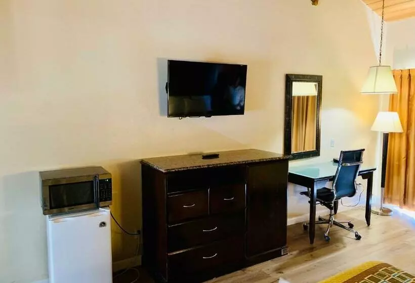 اتاق استاندارد با تخت بزرگ, Rodeway Inn Fallbrook Downtown