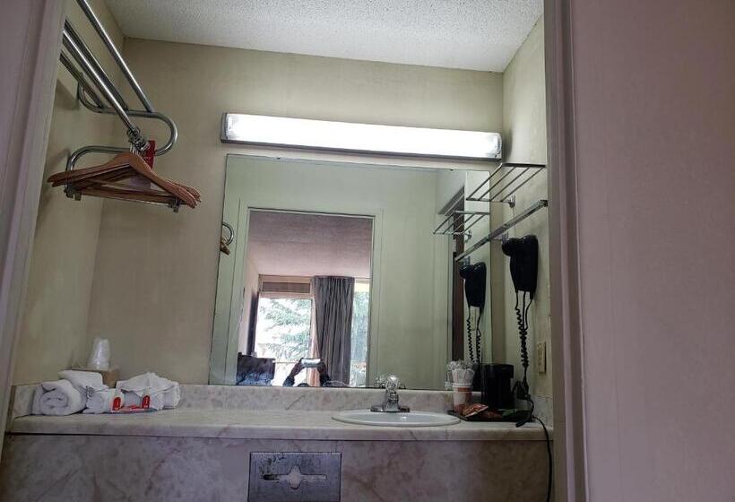 غرفة إقتصادية رباعية, Mountain Home Inn