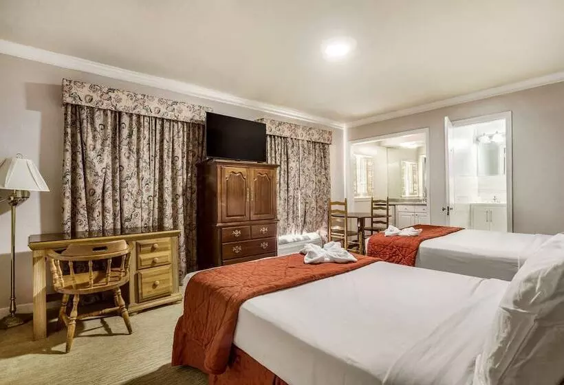 ２ダブルベッドのスタンダードルーム, Americas Best Value Inn Historic Clewiston Inn