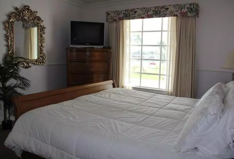 キングサイズベッドのスタンダードルーム, Americas Best Value Inn Historic Clewiston Inn