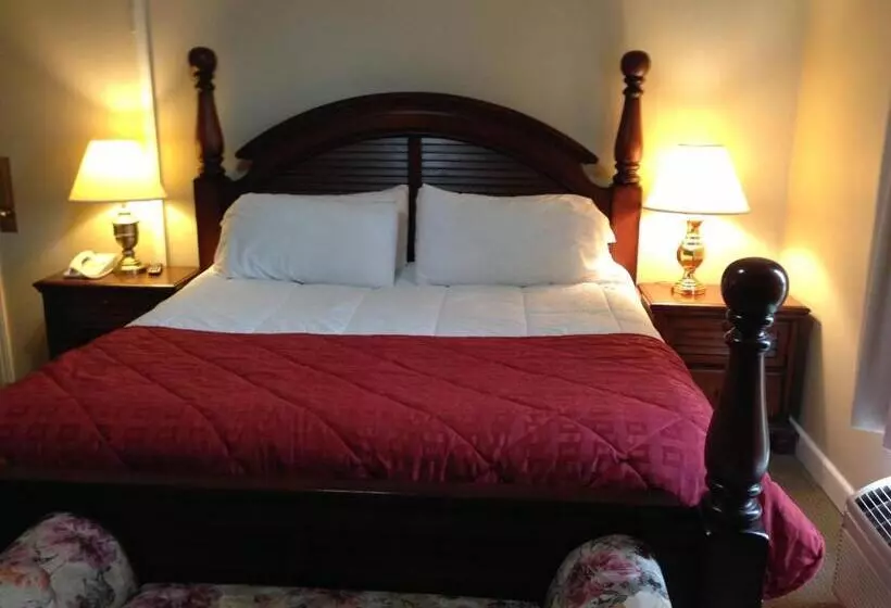 キングサイズベッドのスタンダードルーム, Americas Best Value Inn Historic Clewiston Inn
