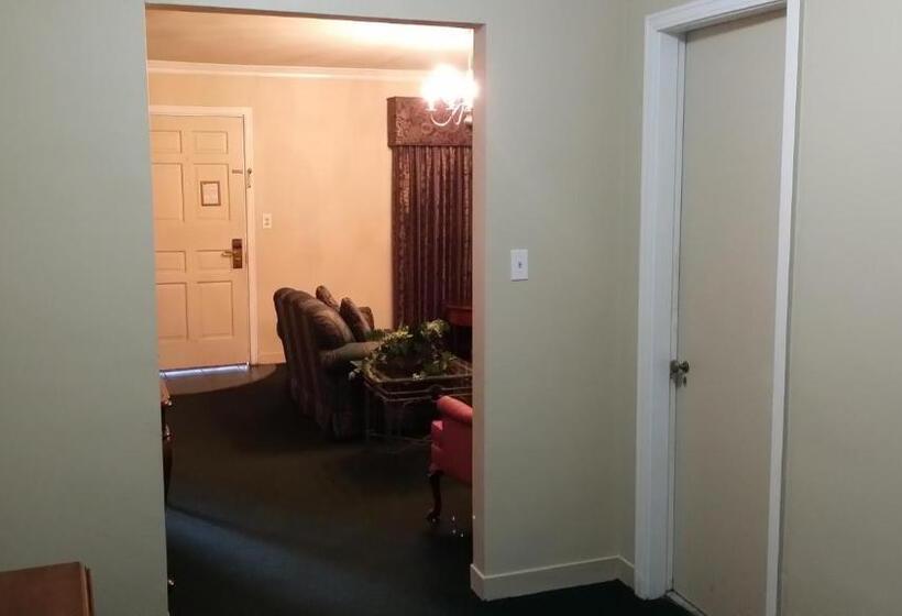 شقة غرفتين, Americas Best Value Inn Historic Clewiston Inn