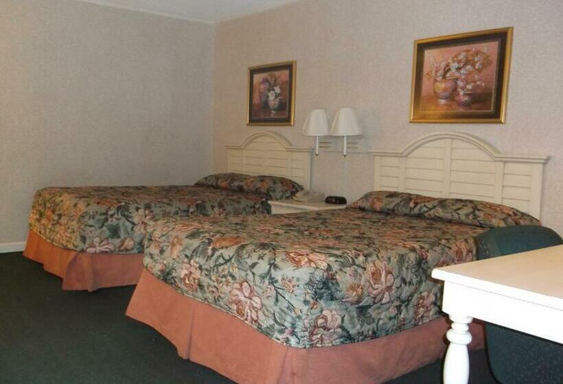 带2个双人床的标准工作室, Azalea Inn & Suites