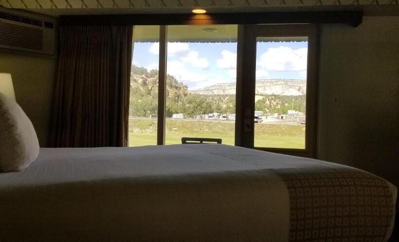 اتاق استاندارد با تخت بزرگ, Best Western East Zion Thunderbird Lodge