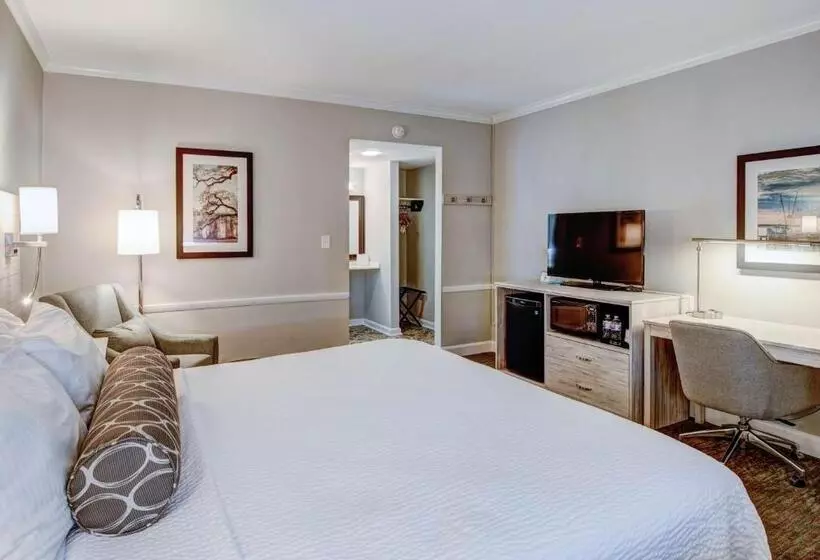 身障者適用キングサイズベッドルーム, Best Western Sea Island Inn