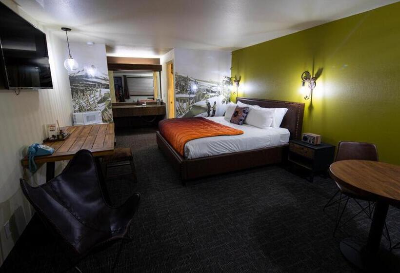 キングサイズベッドのスタンダードルーム, Campfire