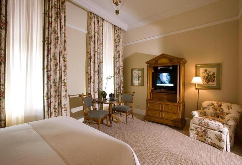 キングサイズベッドのスーペリアルーム, Capital