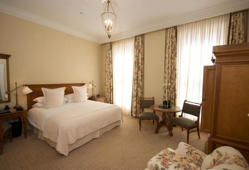 身障者適用キングサイズベッドルーム, Capital