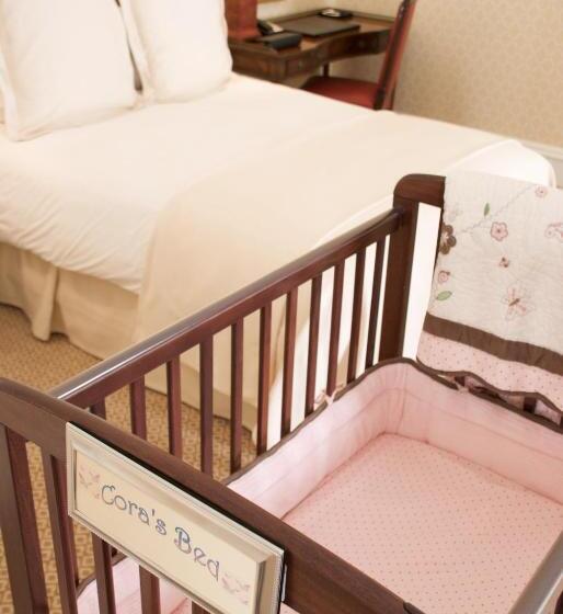 身障者適用キングサイズベッドルーム, Capital